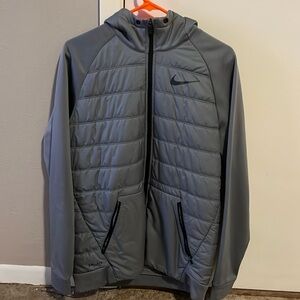 Nike puffer dri-fit jacket size medium